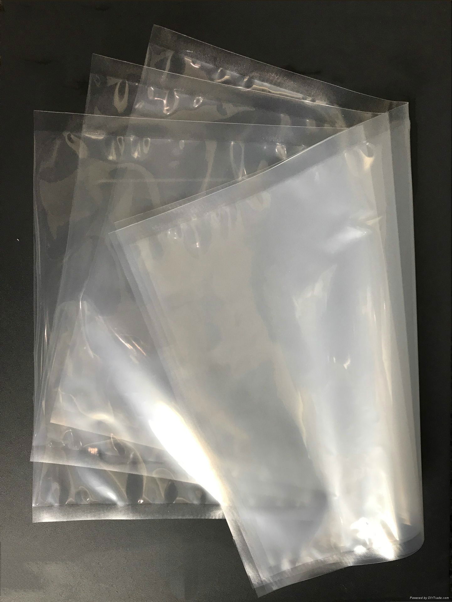 Transparency resealable vacuum bag 5