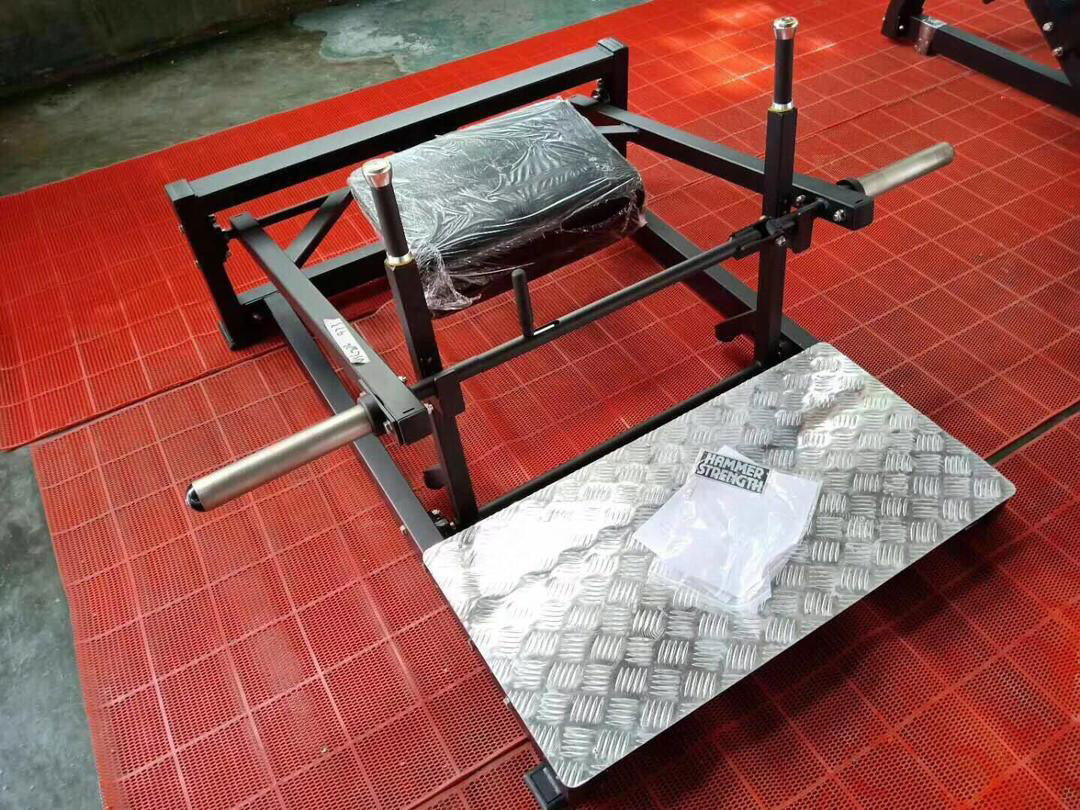 Commercial gym fitness equipment pectoral fly pec deck machine  2