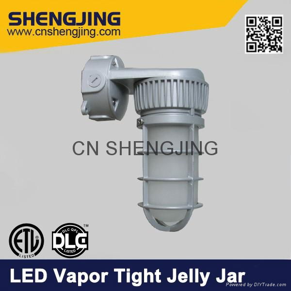 Vapor Tight Jelly Jar LED Light Fittings 3