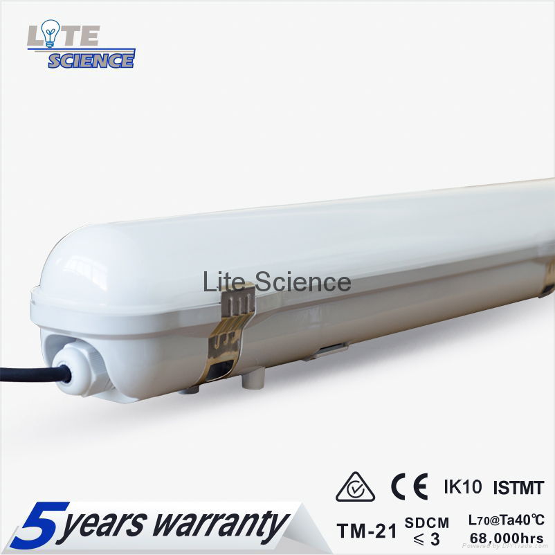 IP65 Led Parking Lot Light 600mm 1200mm 1500mm SAA C-Tick CE RoHS 5