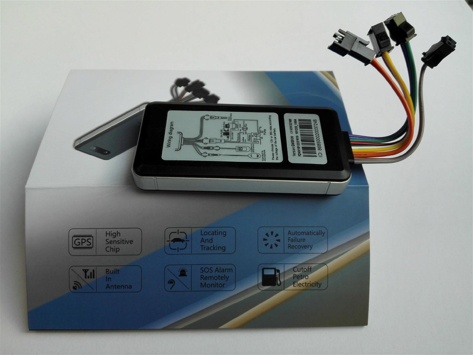 GPS Tracker for Car Tracking with SOS Oil cut off  5