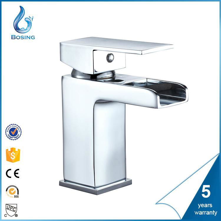 China Factory Hot Selling Brass And Chrome Single Handle Bathroom Taps
