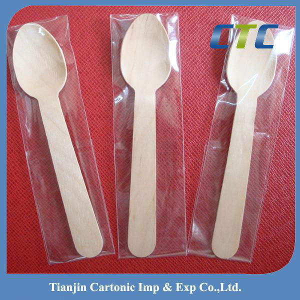 Custom printed wooden cutlery 2
