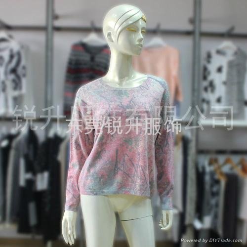 Fall Winter Long Sleeve Print Sweater OEM Services 2