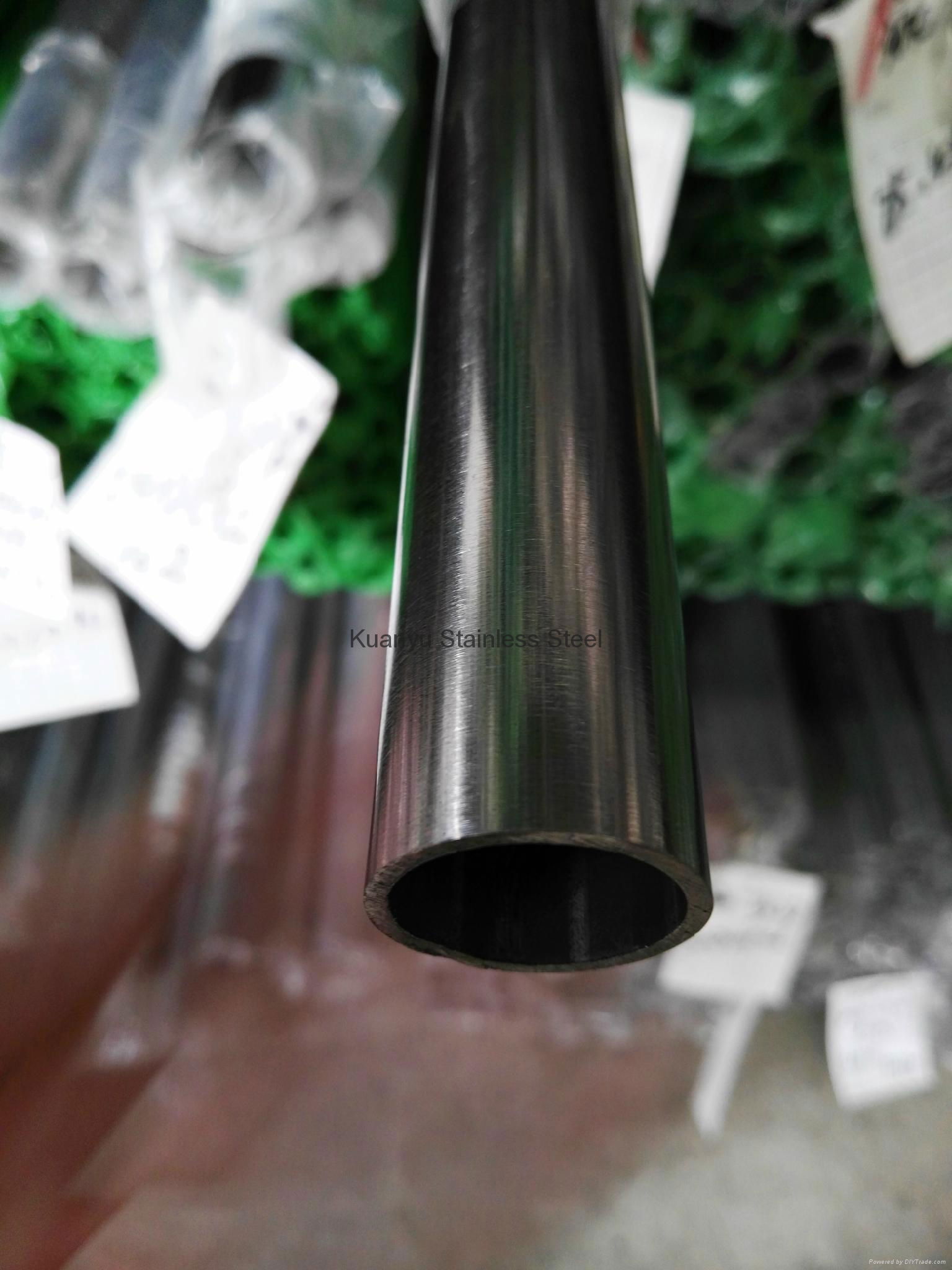 Foshan High Quality Stainless steel Round Pipe/Tube 3