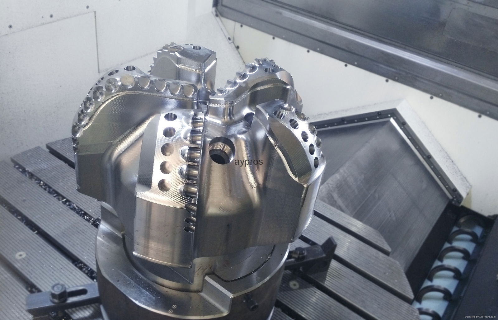 Petroleum drill head CNC machining 4