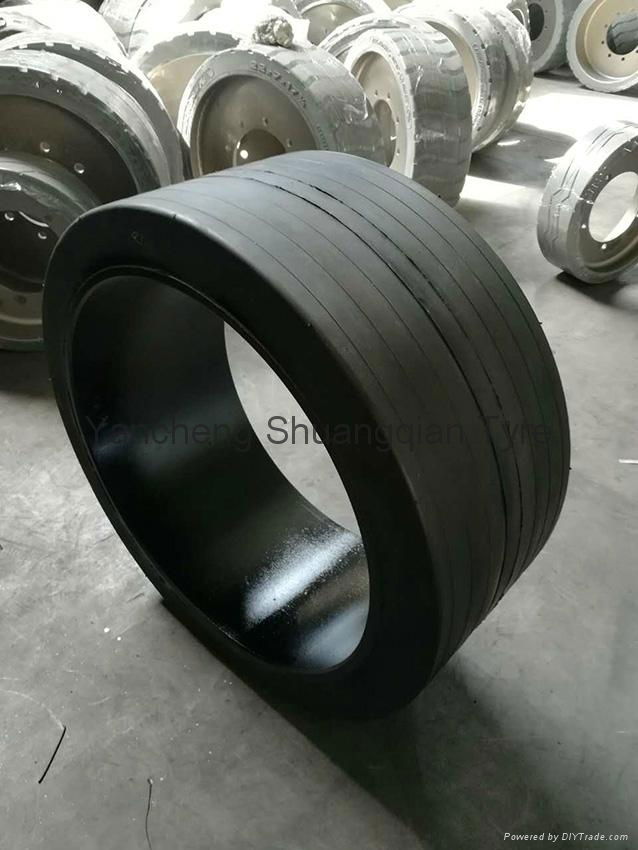 Road Milling Machine Tire  3