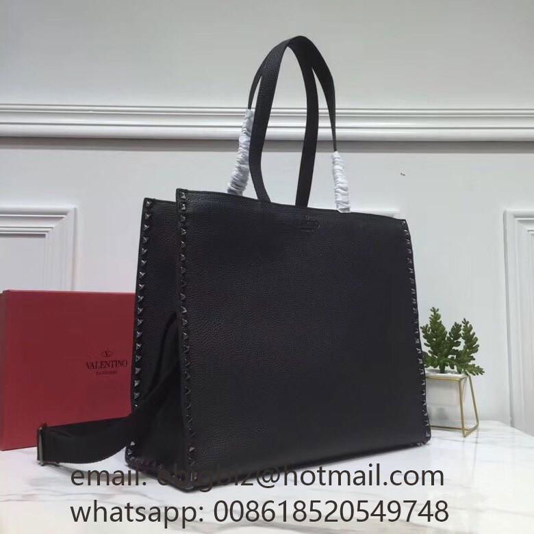 Large           Garavani Bags Rockstud handbag in grainy calfskin leather 4