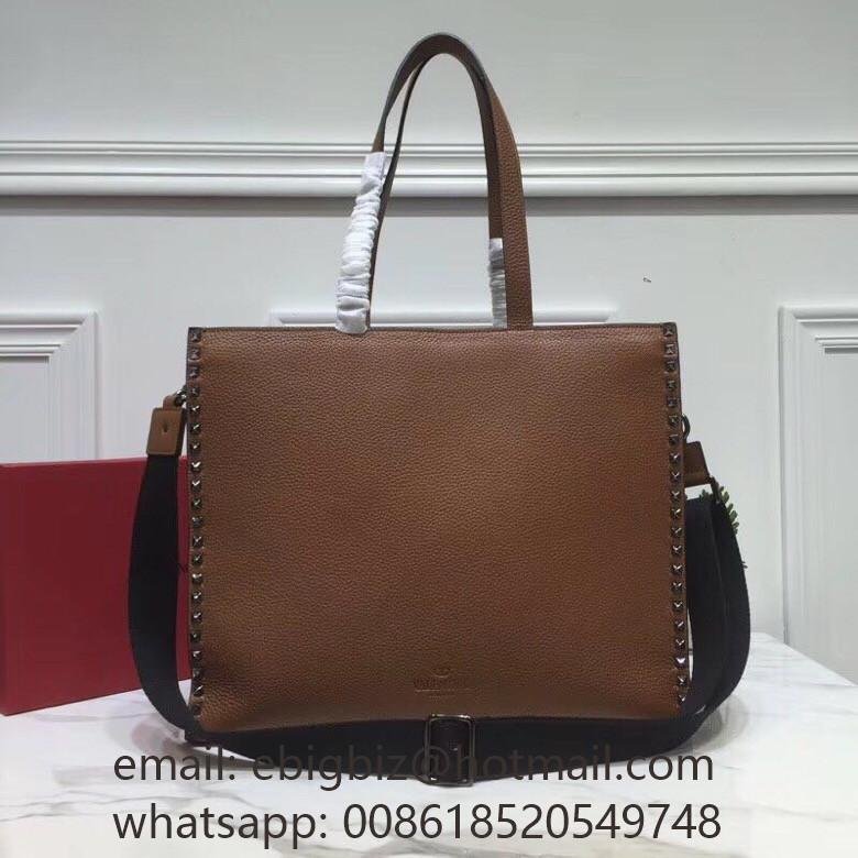 Large           Garavani Bags Rockstud handbag in grainy calfskin leather