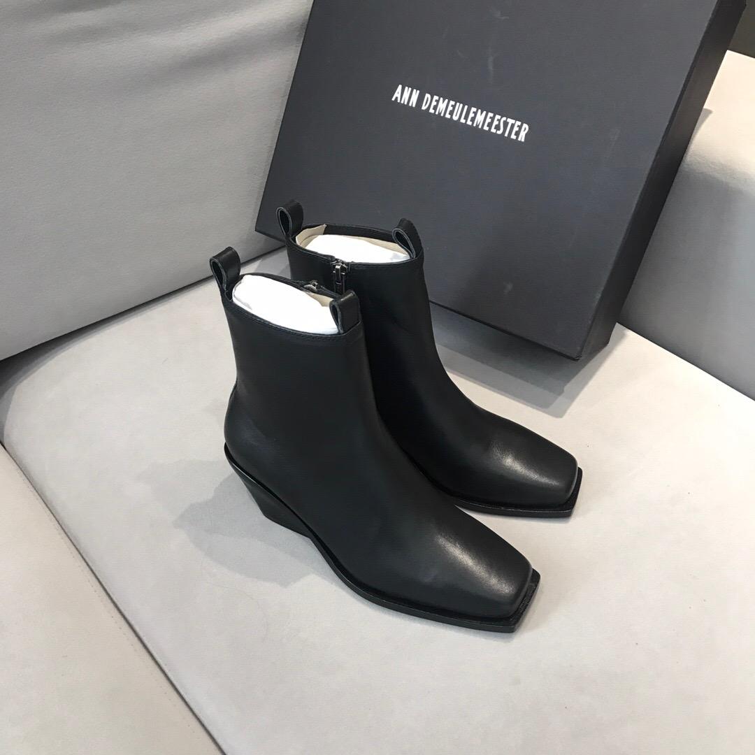 ANN DEMEULEMEESTER Ankle Boots