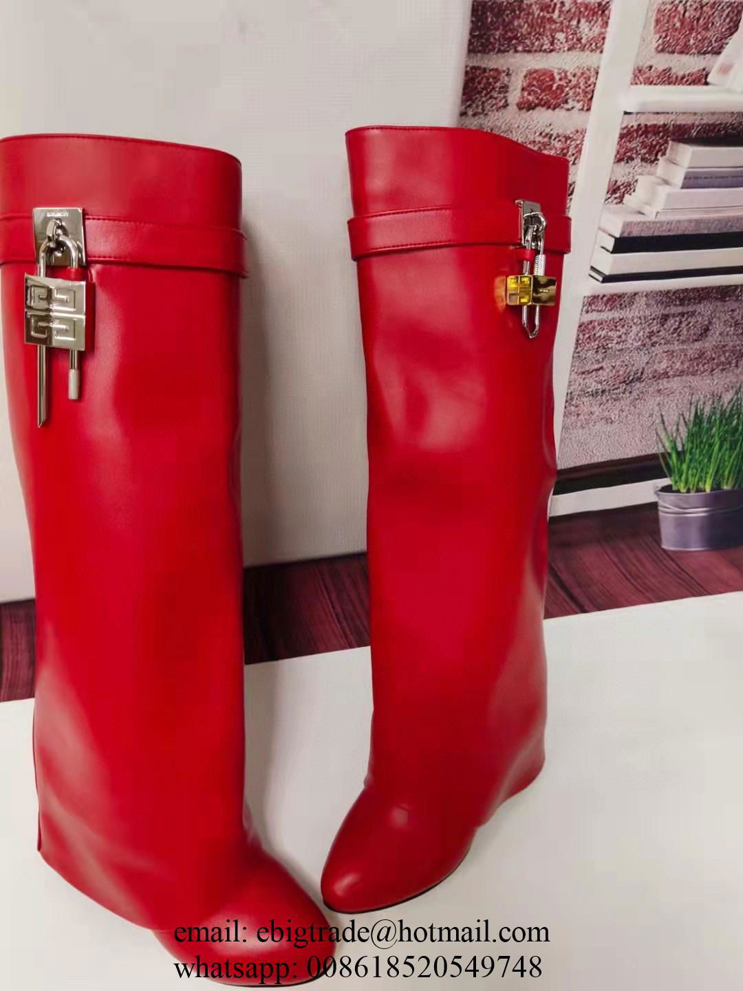 Wholesaler Givenchy boots