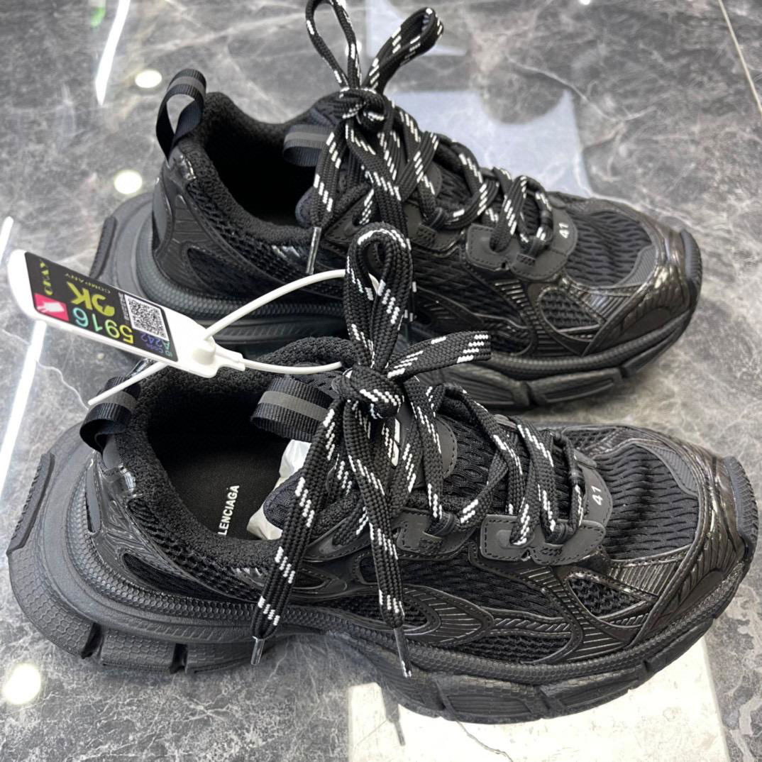 Balenciaga 3XL Sneakers black