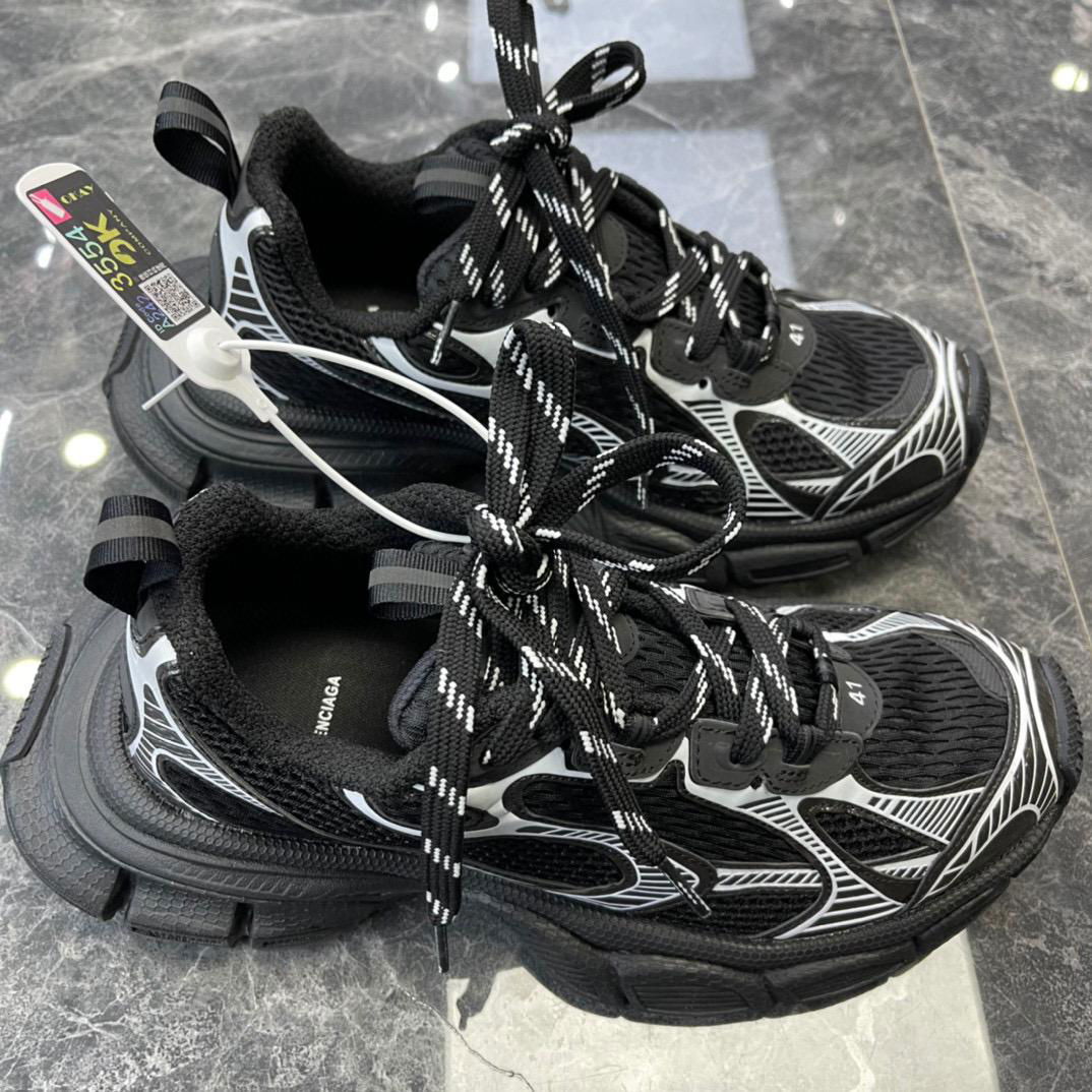 men's Balenciaga 3XL Sneakers