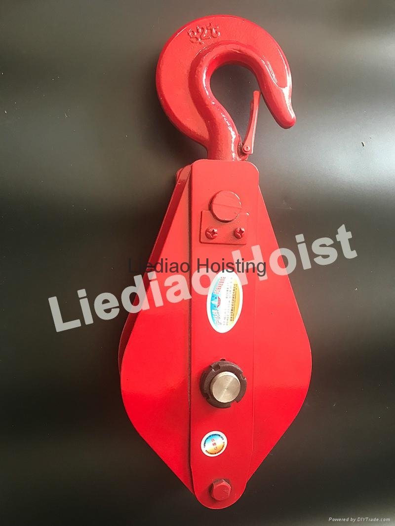 High quality wire wheel rope lifting pulley hoisting tackle snatch block 4