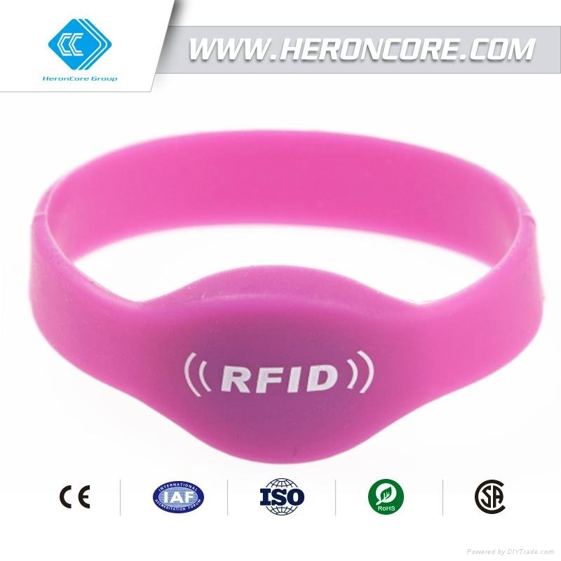 Silicone RFID Wristband 3
