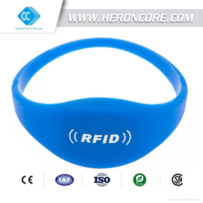 Silicone RFID Wristband 5