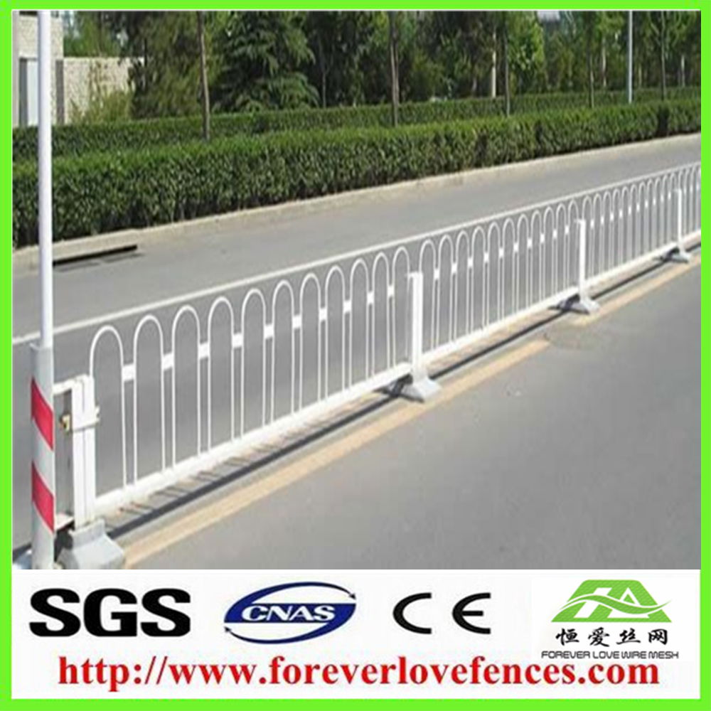 galvanized welded metal gate design outdoor road temporary fence panels 4