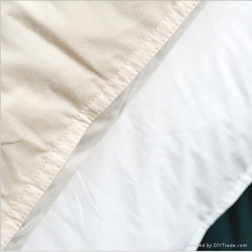 King Bed Polyester Microfiber Filling Pillow 5