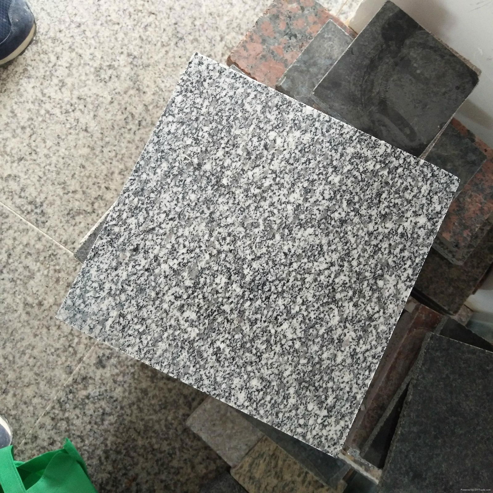 G688 Granite Tiles and Slabs China Grey Granite Flooring Tiles Wall Tiles Granit 3