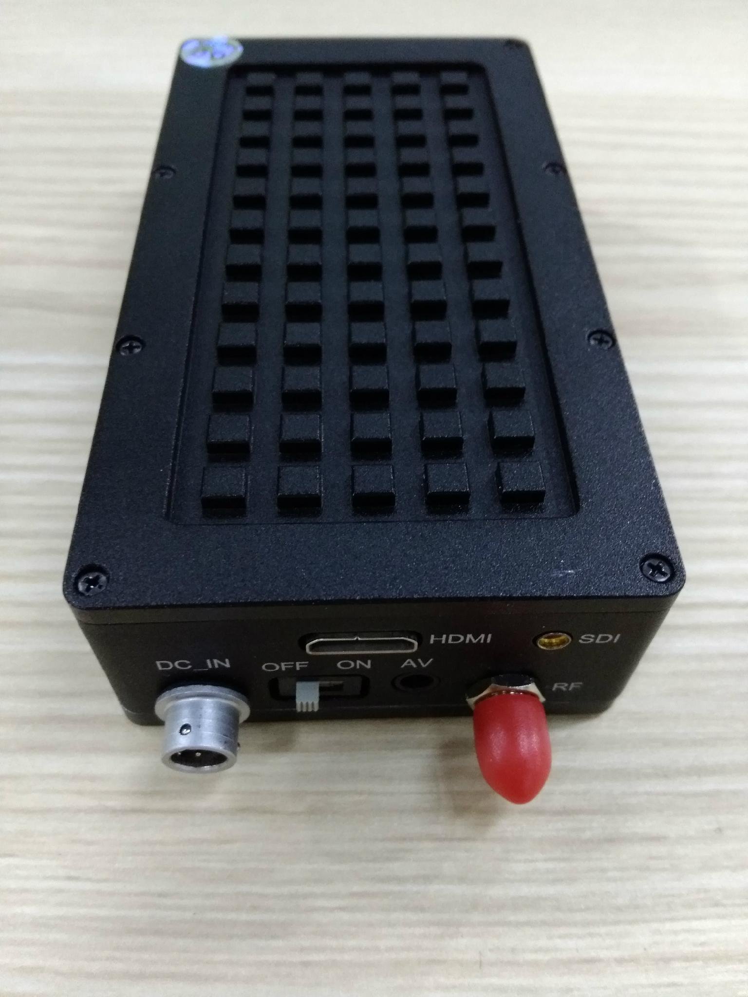 EOD robot use 720P & 1080p small COFDM wireless video transmitter