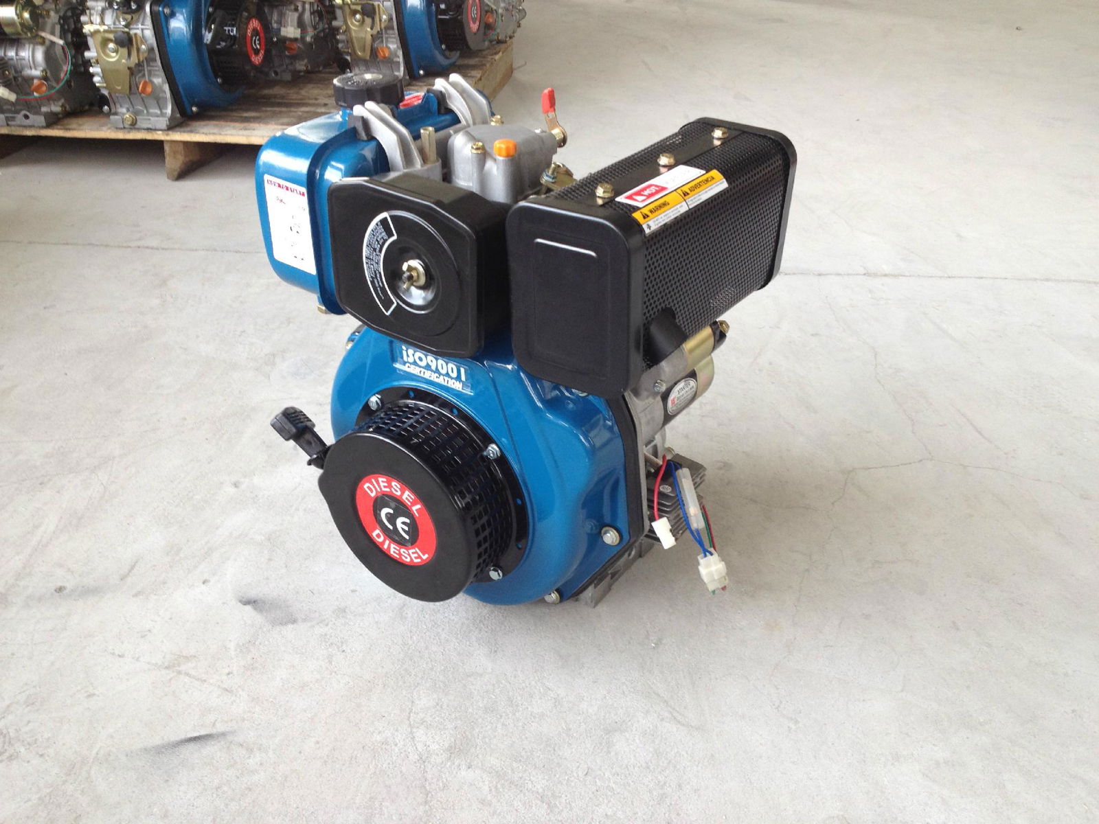 Air cooled single cylinder 10HP diesel engine  4