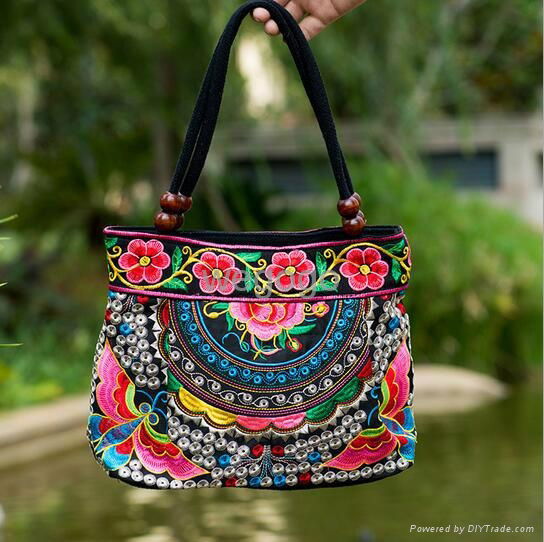 Boho women's flower embroidery handbag canvas shoulder bag 2