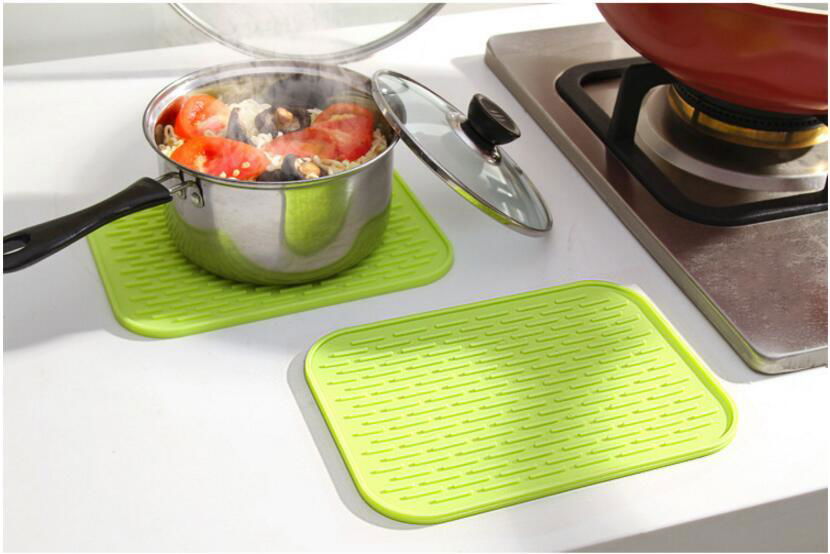 Popular Kitchenware Pink Rectangle Silicone Draining Mats 2