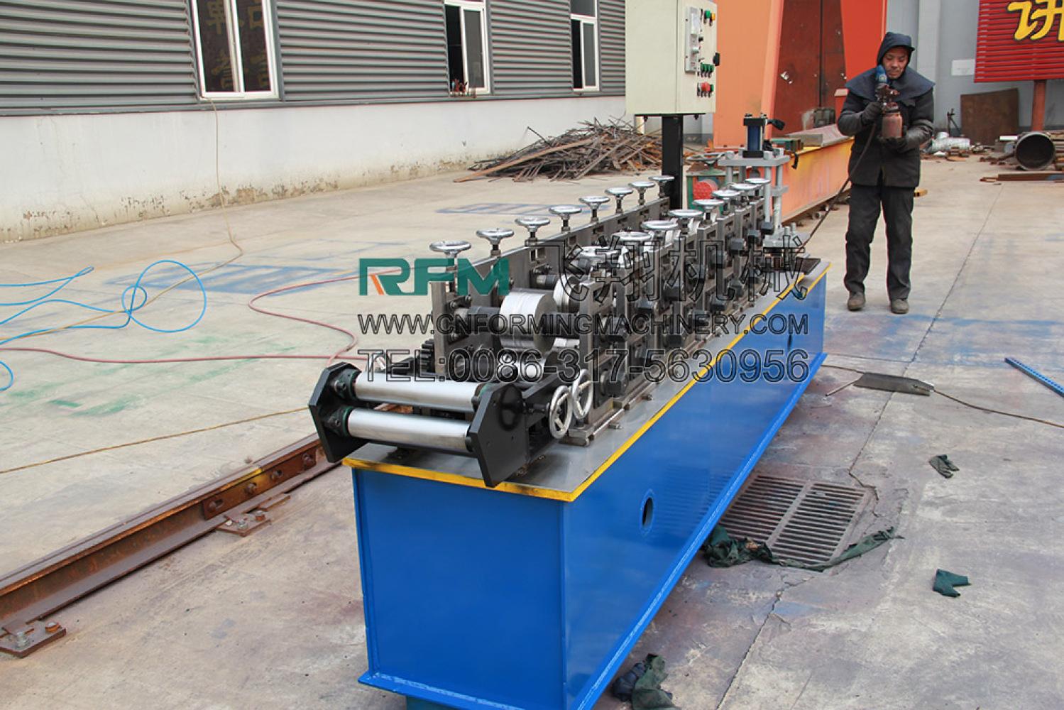 Door frame rolling shutter roll forming machine