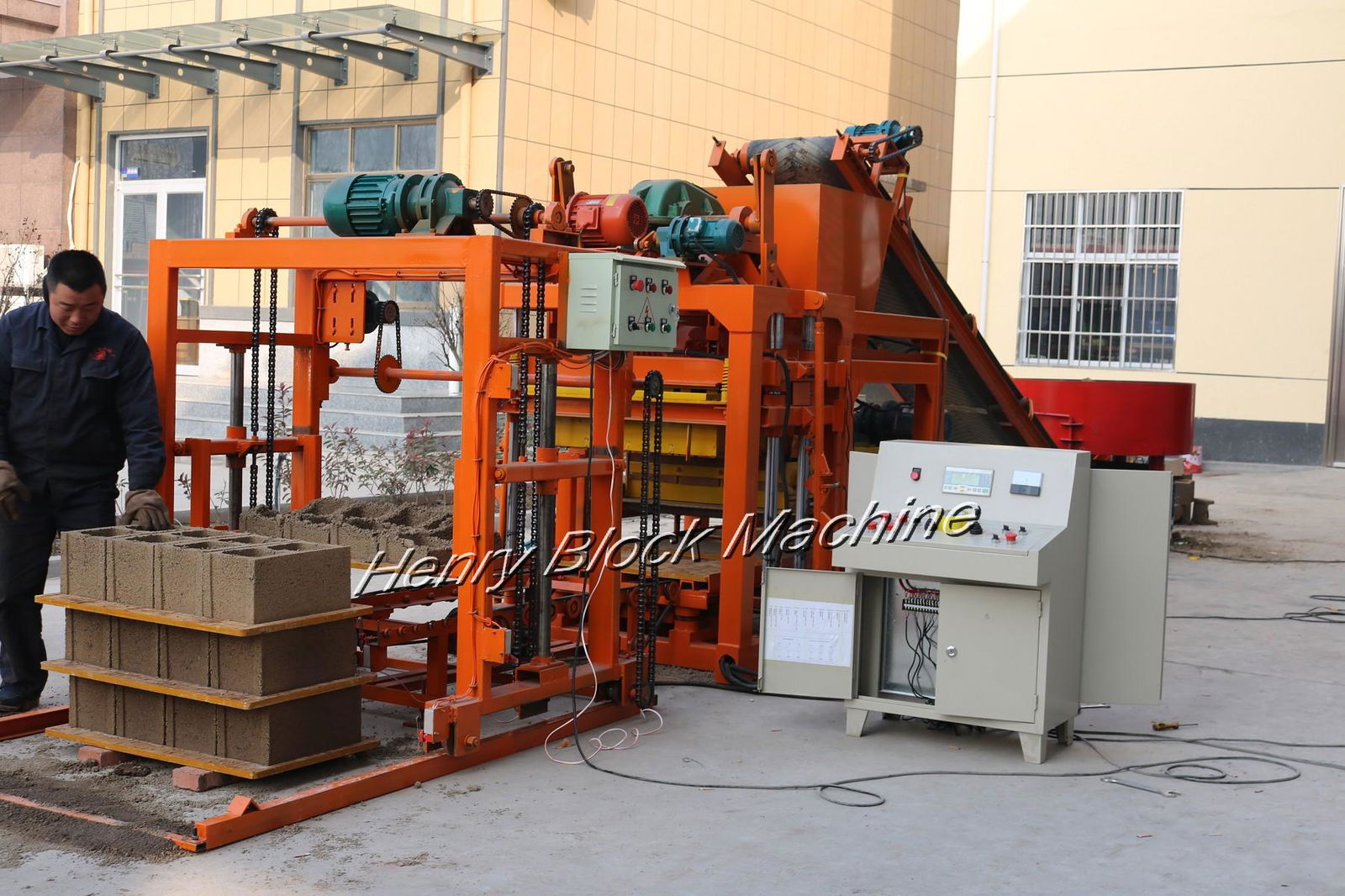 Qt4-25 Fully Automatic Cocnrete Block Making Machine Pavers Brick Machine Line 3