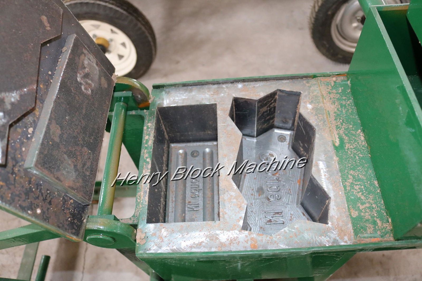 Manual Clay Soil Cement Brick Making Machine 3