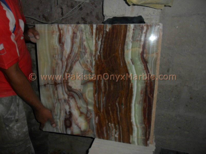 CROSS CUT ONYX TILES COLLECTION 3