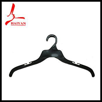 plastic hangers for garment 3