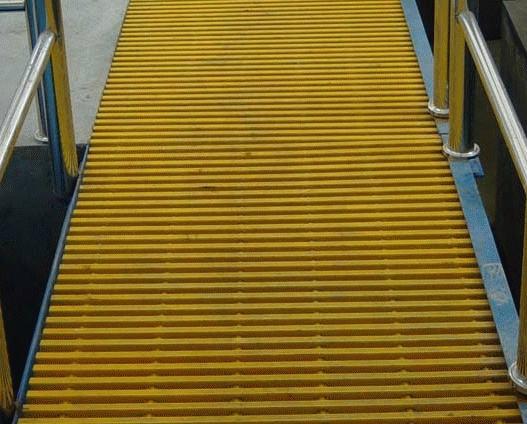 Corrosion-resist high strength GRP walkway gratings 2