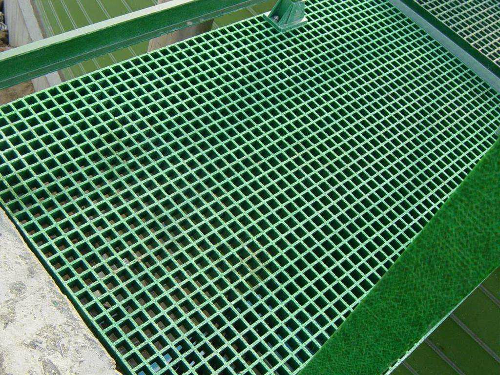 Corrosion-resist high strength GRP walkway gratings 4