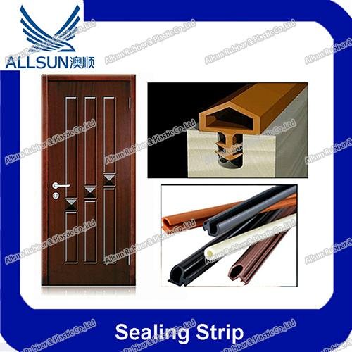 Rubber sealing strip for door and window