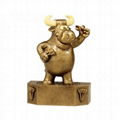 Bull' Darts Trophy Character