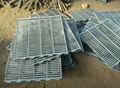 pig cast floor slat floor ductile iron floor factory 2