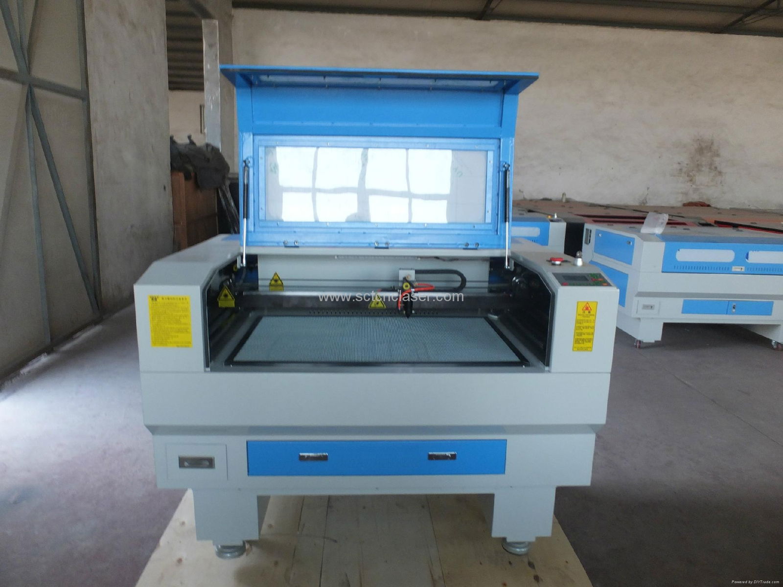 SCTE4060 Small 60w glass bottle laser engraving machine (China