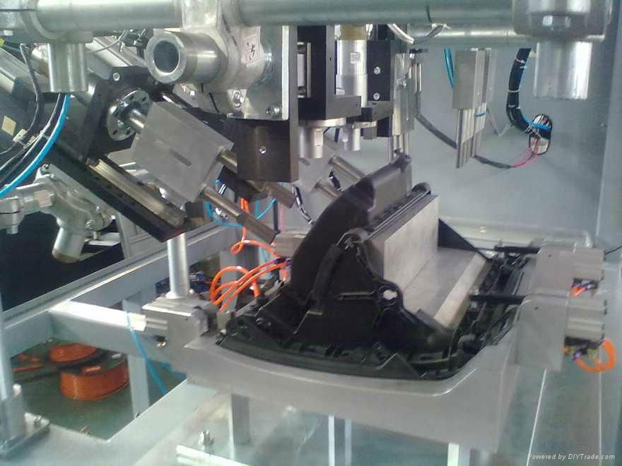 超聲波自動化焊接設備 4