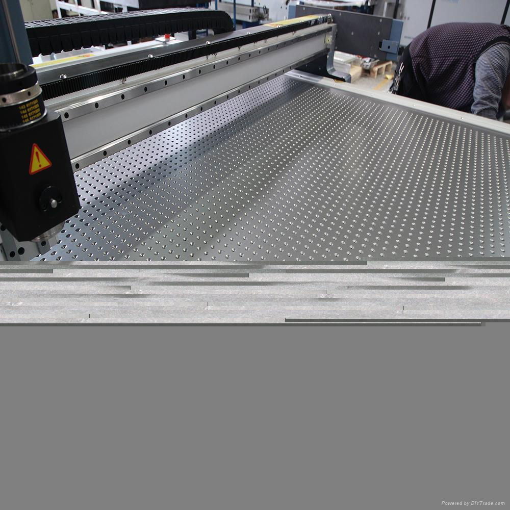 Advanced CNC vibrating knife leather cutting machine for cloth 2