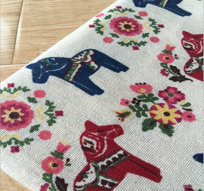 Wholesale beauty Cotton Linen horse print cushion Fabric with low MOQ