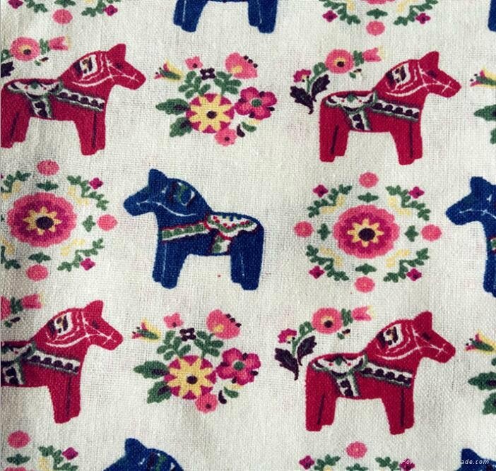 Wholesale beauty Cotton Linen horse print cushion Fabric with low MOQ 5