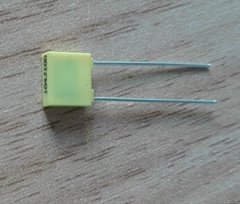 Mini box type polyester film capacitor