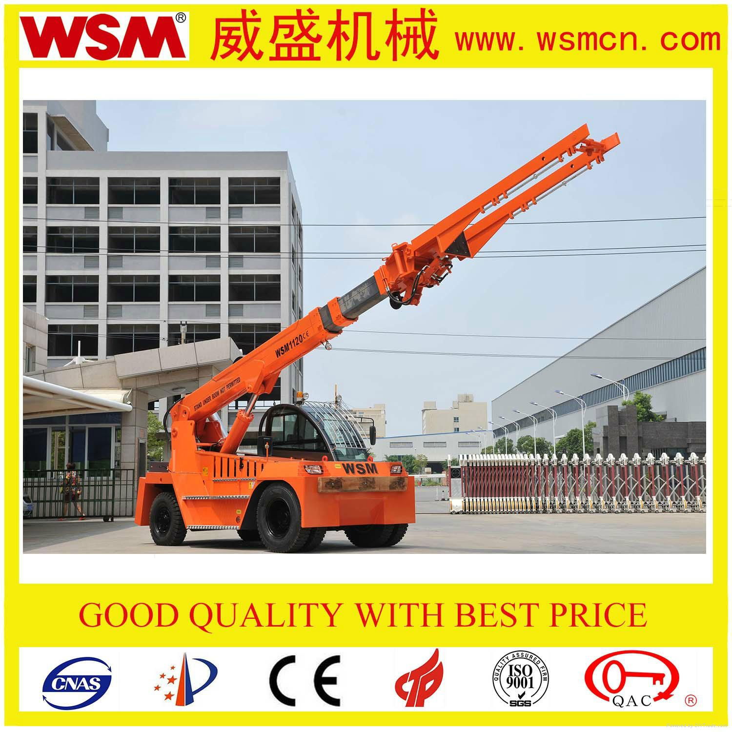 12 tons telescopic boom forklift truck for unloading container 3