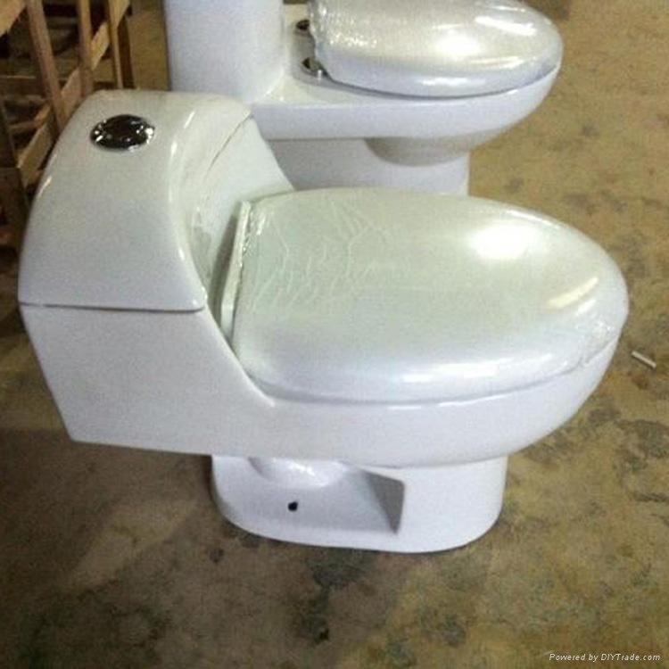 Hot sale one piece siphonic toilet water closet 3