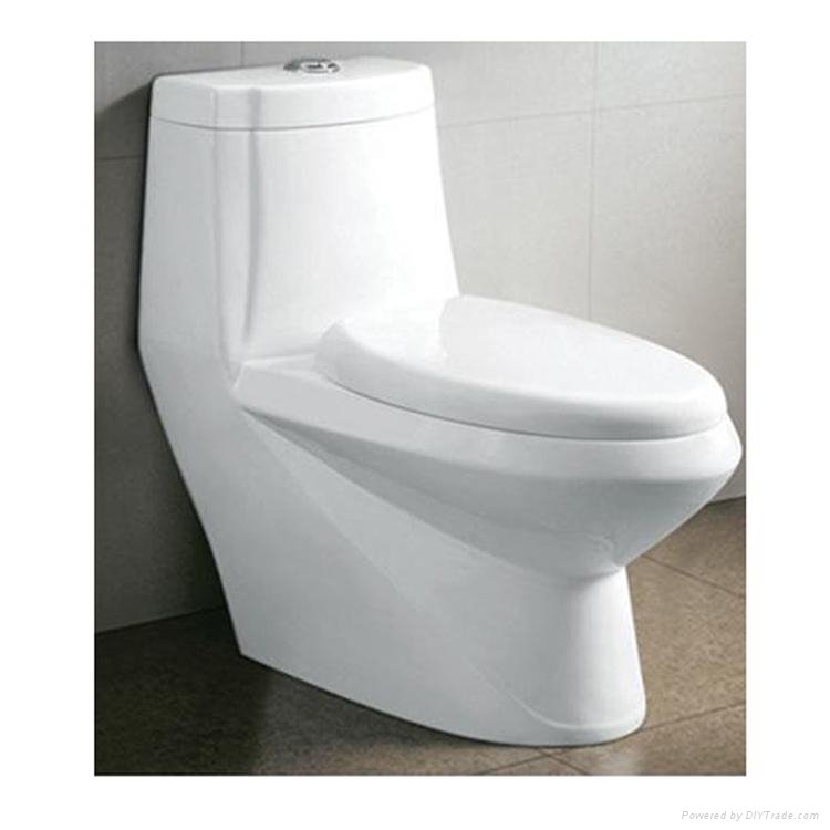 High quality wash down one piece toilet