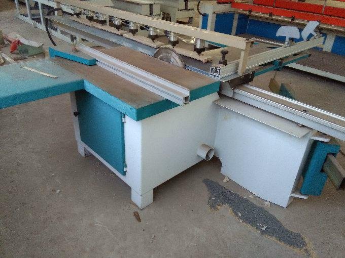 PVC板材裁板機用戶信賴領先設備