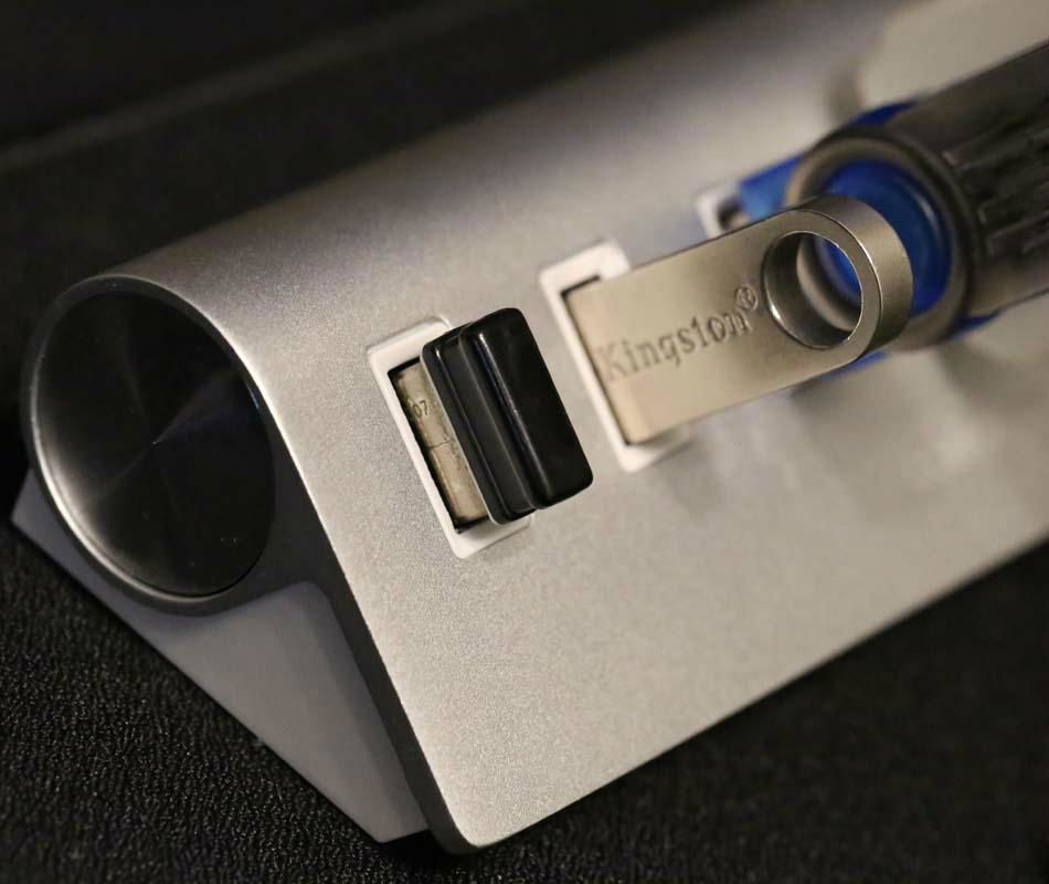 USB HUB in 4 ports 3.0 aluminum power super speed  2