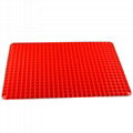 Pyramid pan silicone baking mat