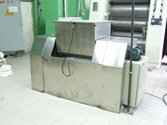 Horizontal type cream mixer---wafer biscuit processing line